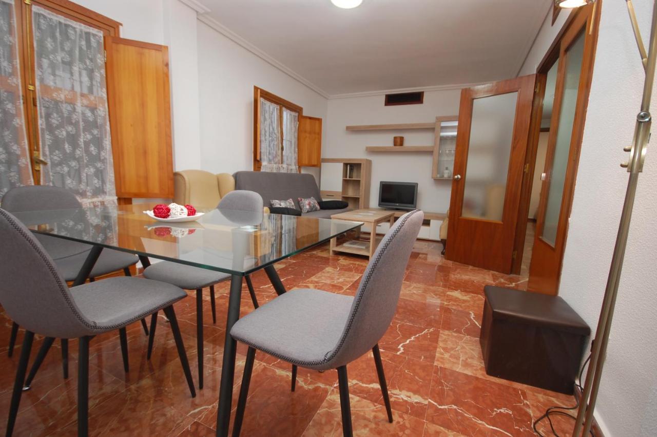 Holi-Rent Estrella Διαμέρισμα Σεβίλλη Εξωτερικό φωτογραφία